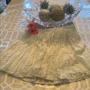 🌸Allen B cream pleated lCe mini skit size 6🌸